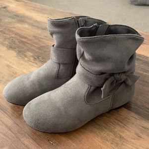Grey slouchy booties